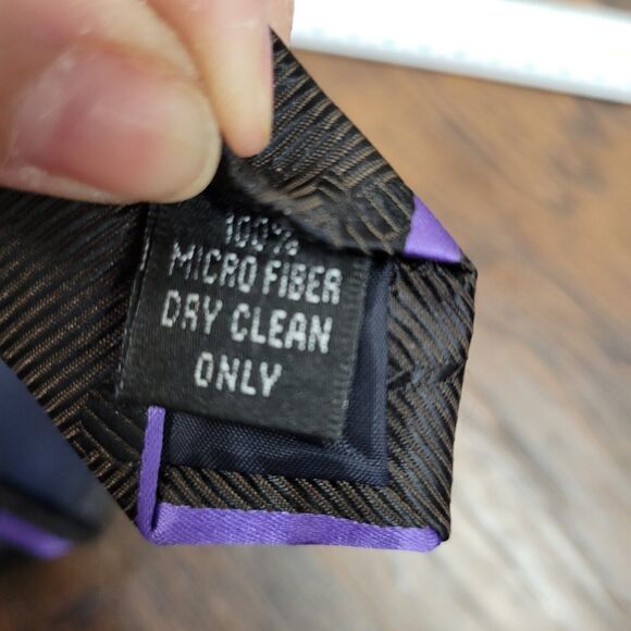 Vitorofolo Mens Necktie 3.5 Inched Wide Blak Purple Striped Floral Micro Fiber - Picture 3 of 6